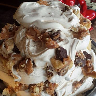 PEANUT & CARAMEL SLICE, a Gelato Messina special